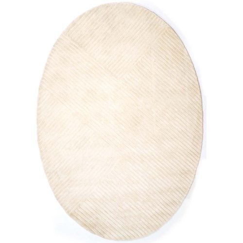 Sierra Ivory Oval, ekrü, ovális bársonyos felületű, kézi csomózású prémium szőnyeg 160x230 cm